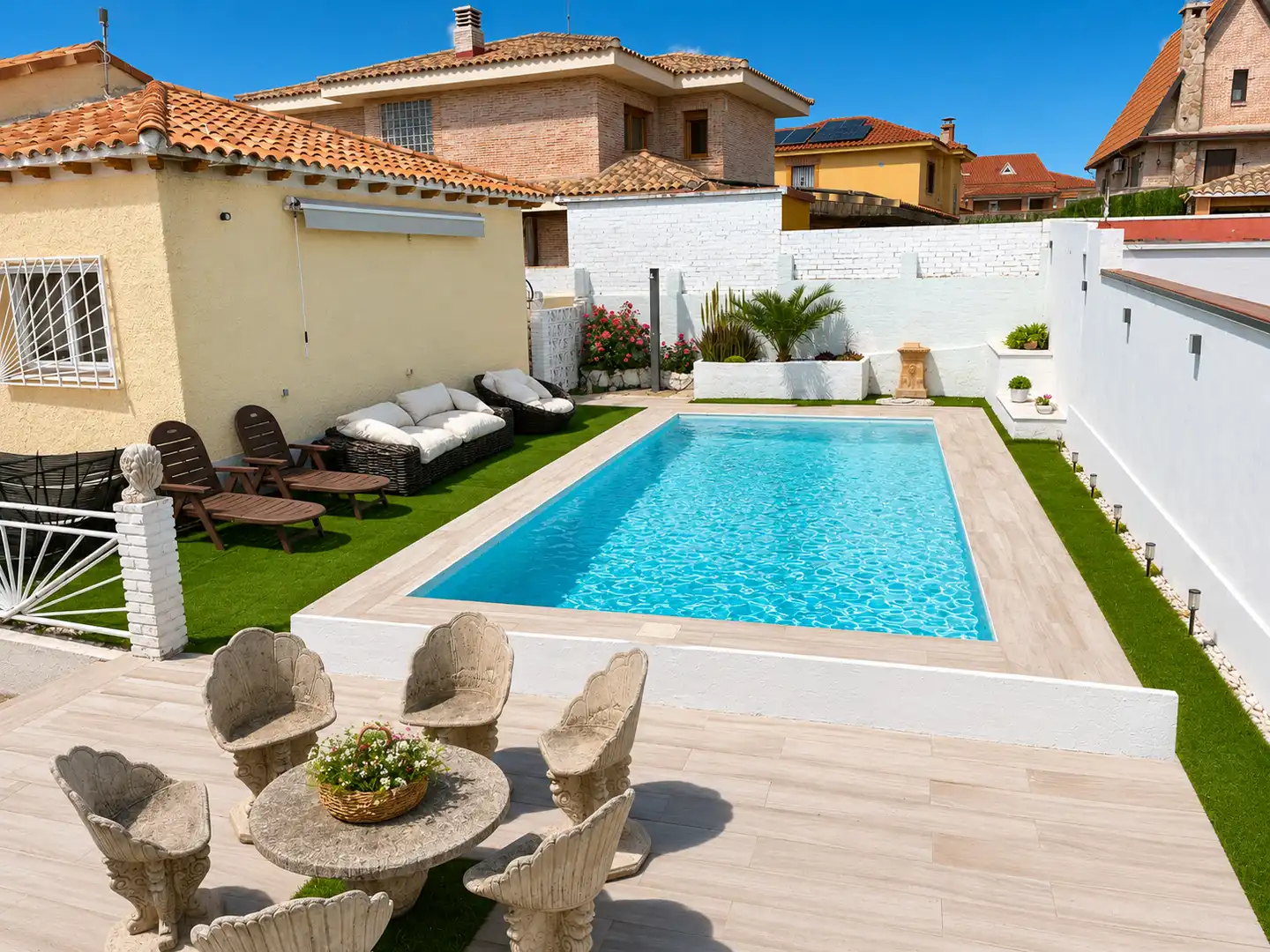 Piscina de Casa o chalet en venta en Casarrubios del Monte con Aire acondicionado, Calefacción y Jardín privado