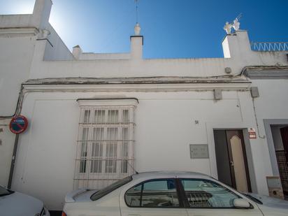 Vista exterior de Casa o xalet en venda en San Fernando amb Parquet i Terrassa