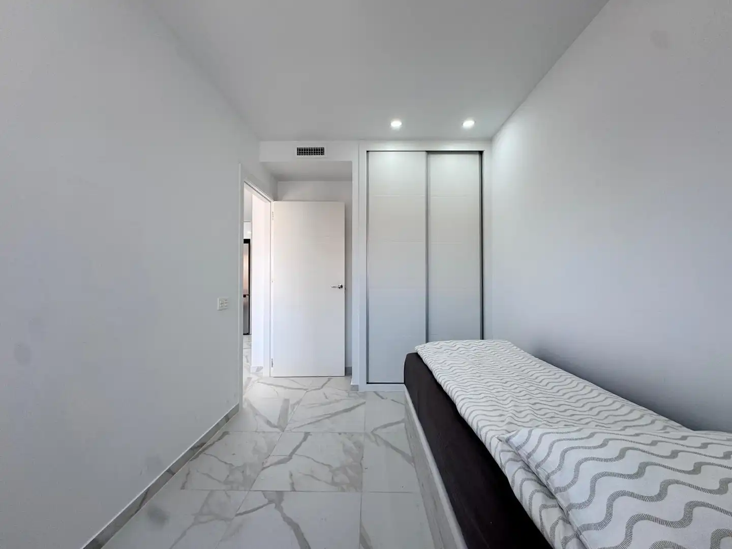 Ático con terraza en venta en Calle ramon gallud 211, imagen 31