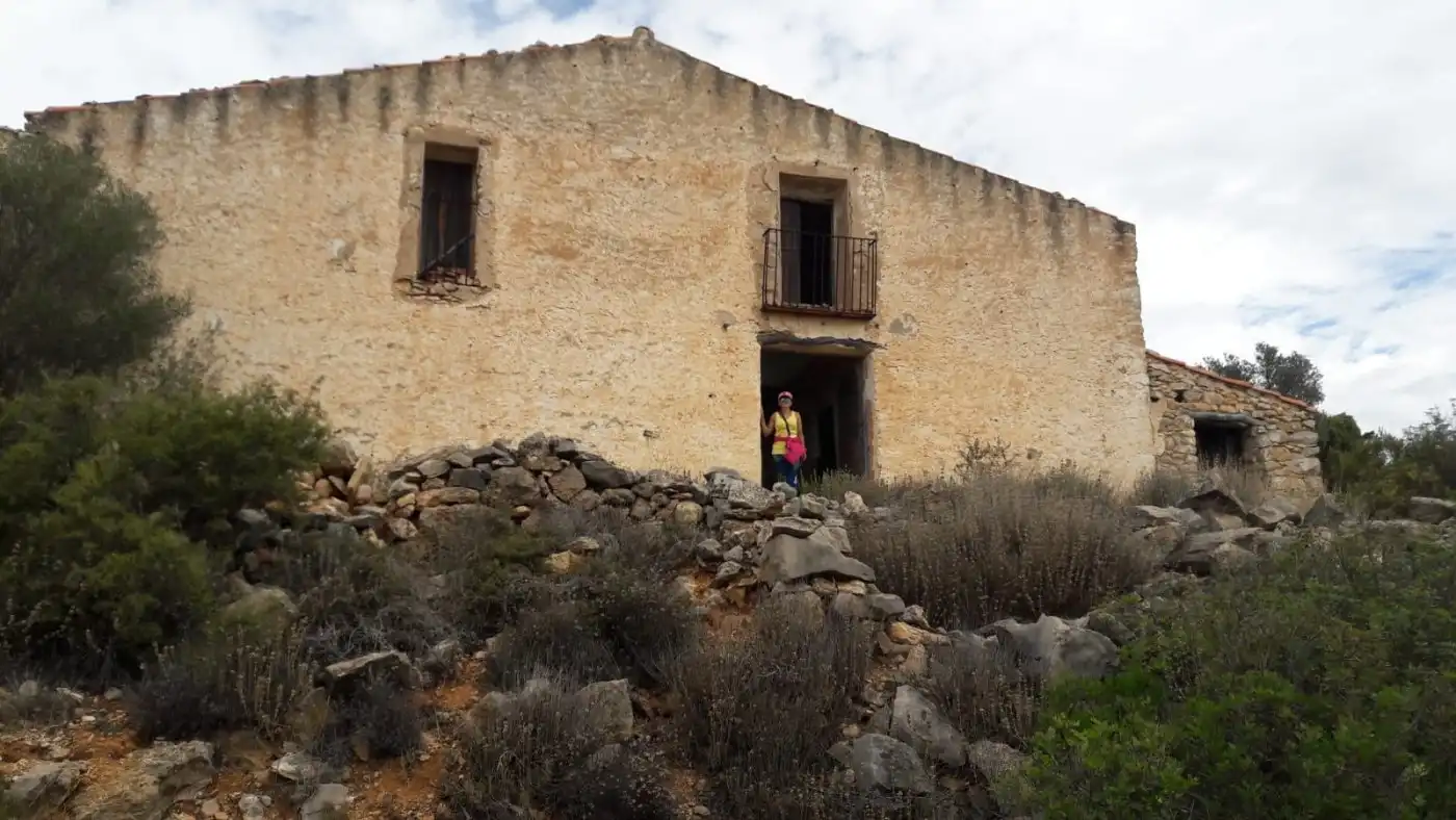 Maison rustique à vendre à Sierra Engarcerán