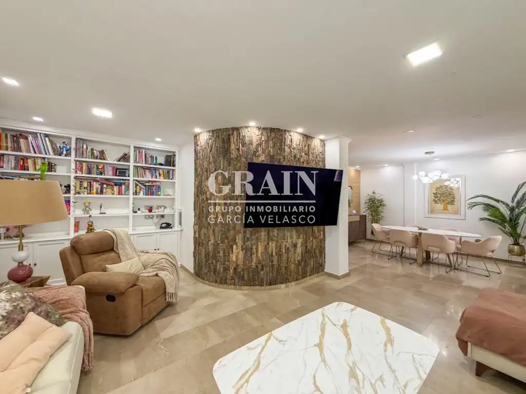 Sala de estar de Casa o chalet en venta en Albacete con Aire acondicionado, Calefacción y Jardín privado