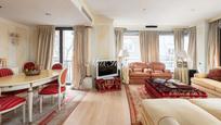 Living room of Flat for sale in  Barcelona Capital  with Air Conditioner, Heating and Terrace