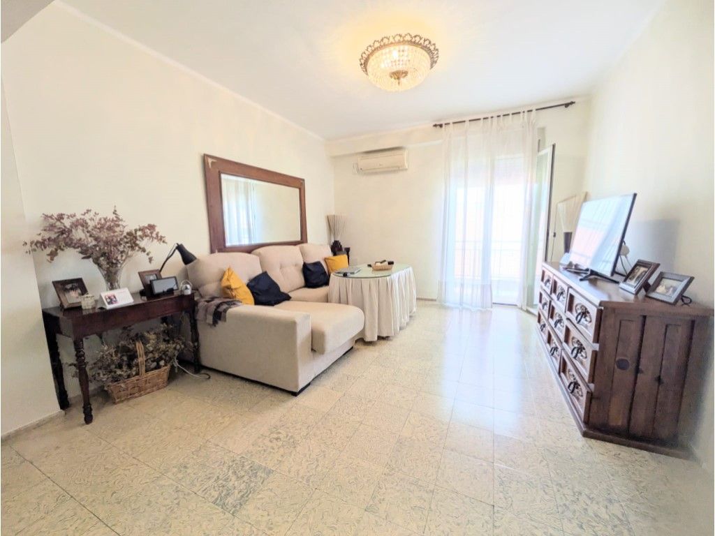 Sala d'estar de Pis en venda en  Córdoba Capital amb Aire condicionat, Forn i Rentadora