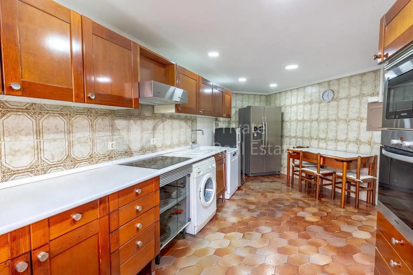 Cocina de Casa adosada en venta en Madrid con Aire acondicionado, Calefacción y Jardín privado