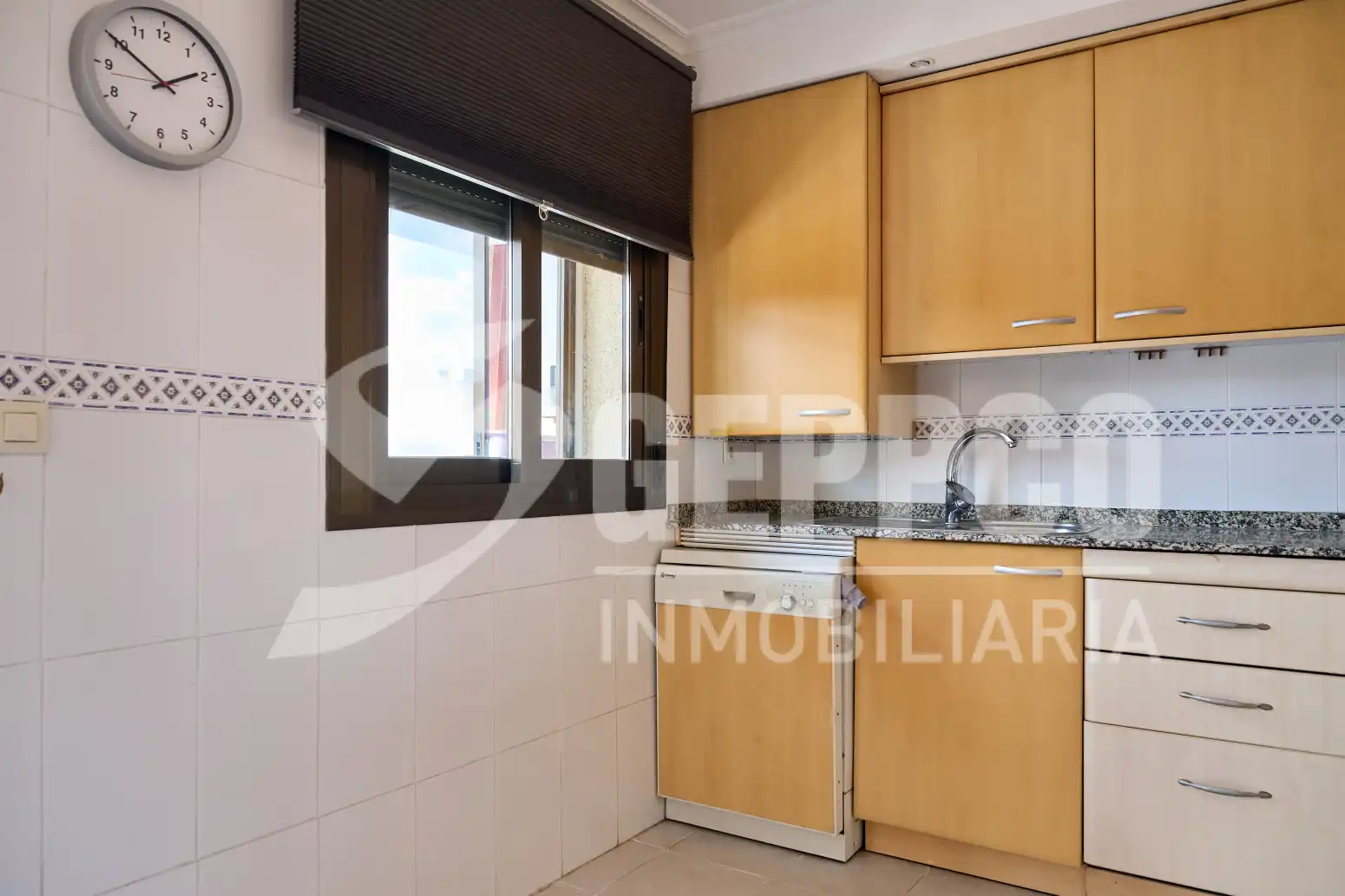 Cocina de Ático de alquiler en Madrid