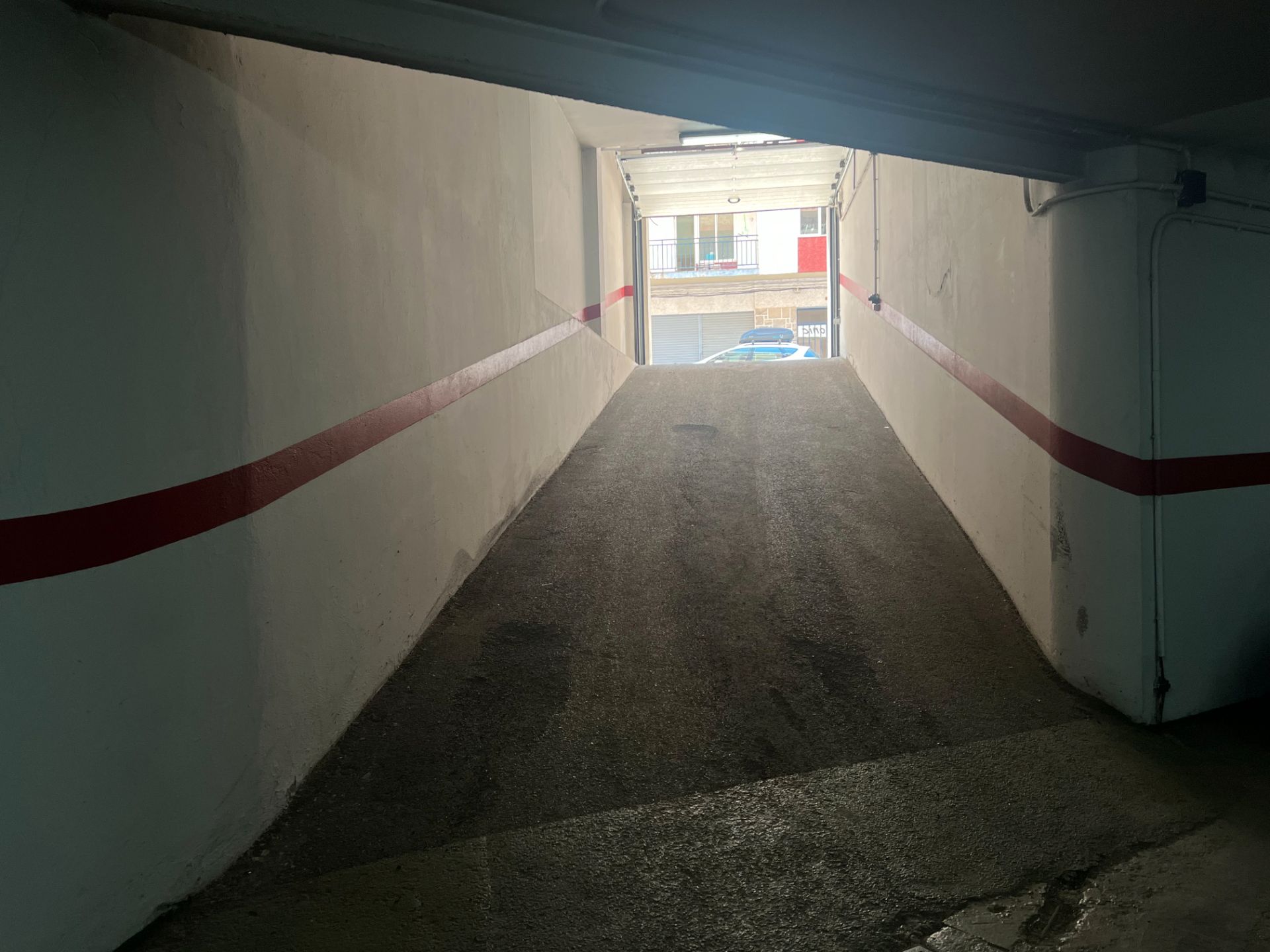 Aparcament de Pis en venda en Jaca amb Traster i Balcó