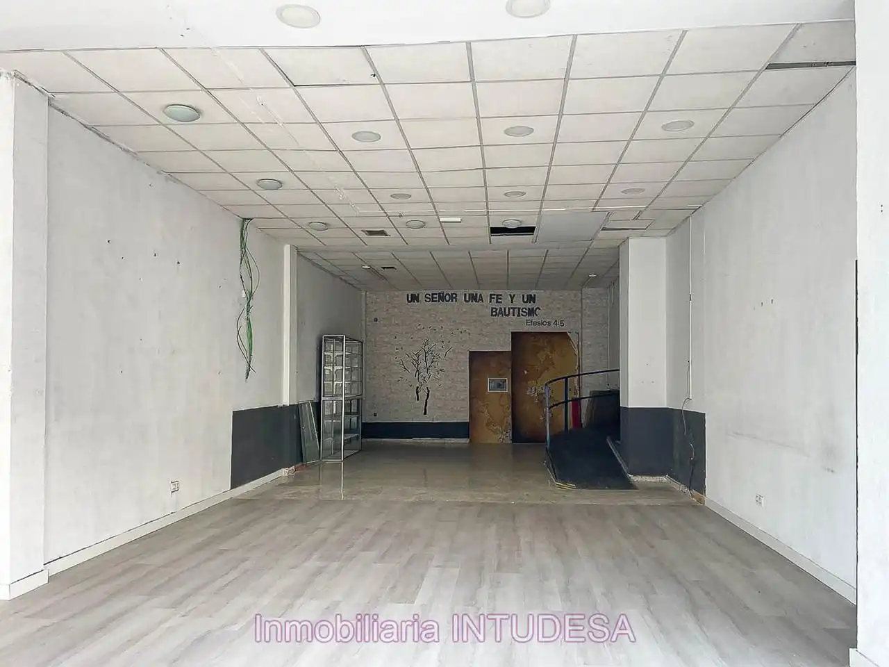 Locale commerciale in vendita a Calle de los Donantes, imagen 2