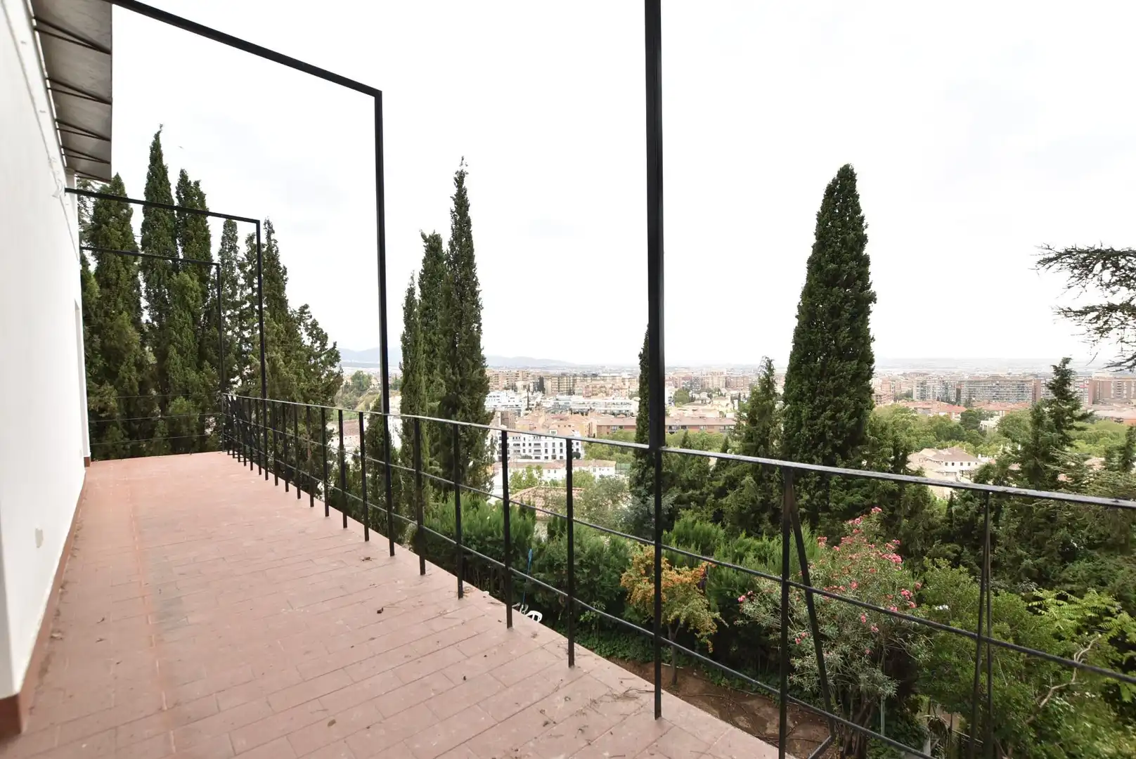 Jardí de Casa o xalet de lloguer en Granada amb Aire condicionat, Terrassa i Piscina