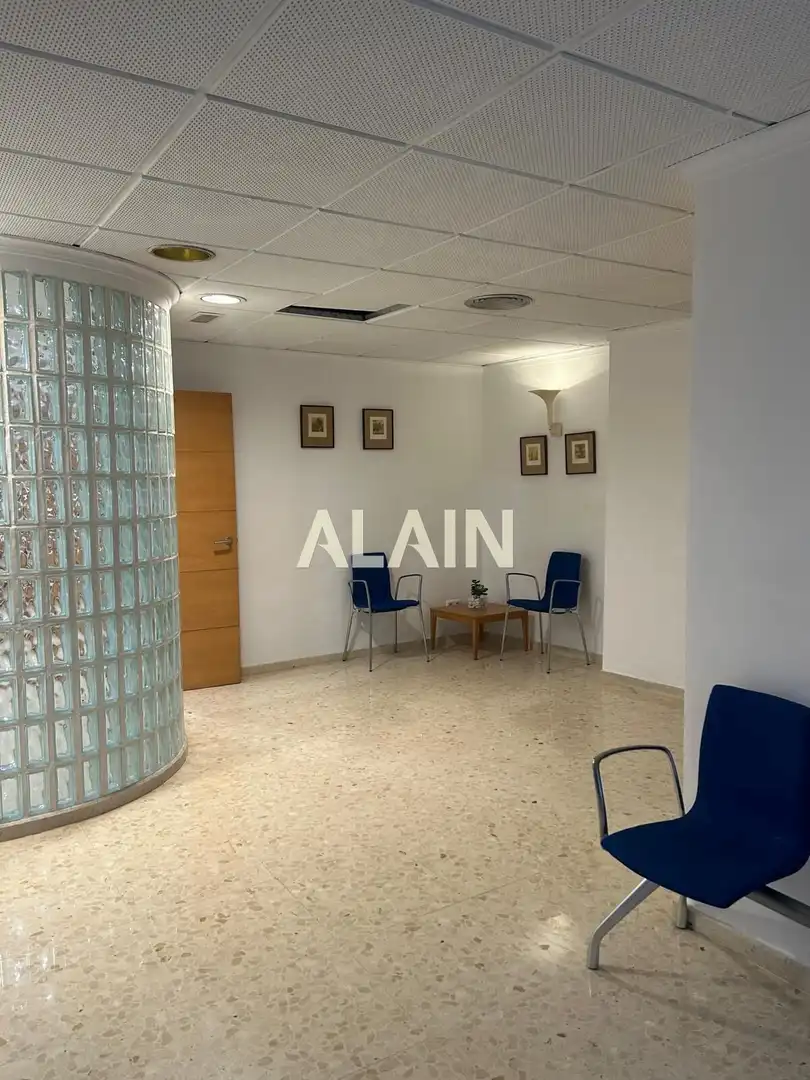 Commercial properties for rent in Valencia  with Air Conditioner and Furnished