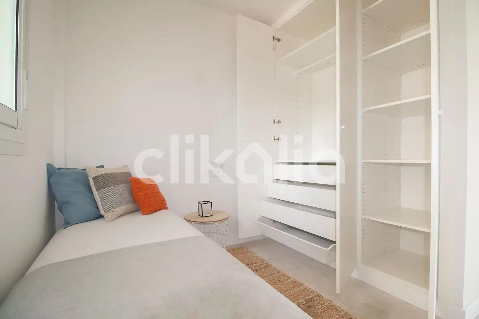 Bedroom of Flat for sale in Marbella  with Air Conditioner, Private garden and Terrace