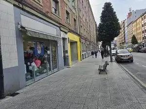 Local comercial en venta en Calle Bermúdez de Castro 16, imagen 2