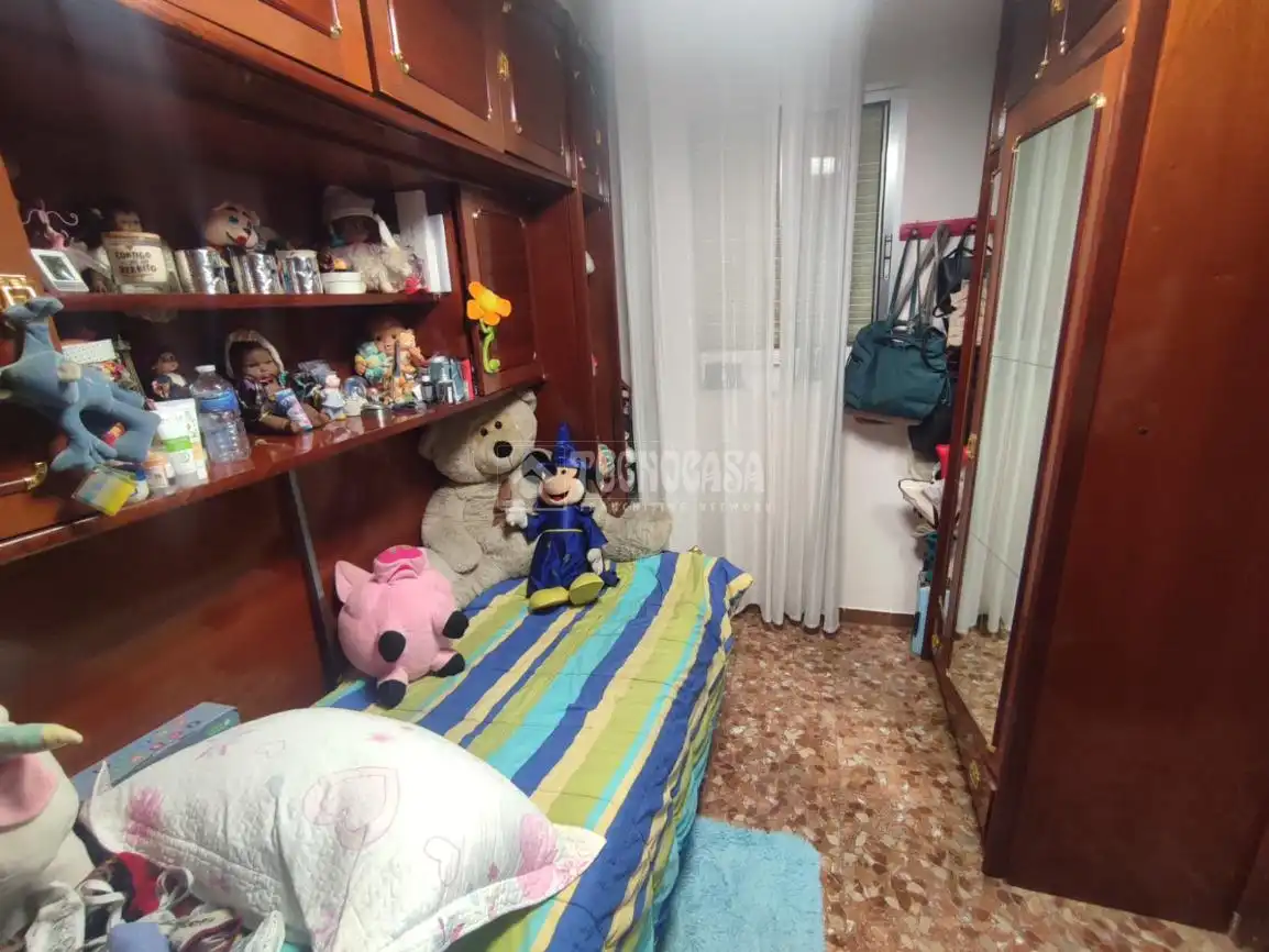 Dormitori de Casa adosada en venda en Sevilla