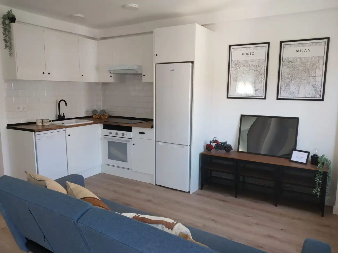 Kitchen of Flat for sale in Getafe  with Air Conditioner, Heating and Parquet flooring