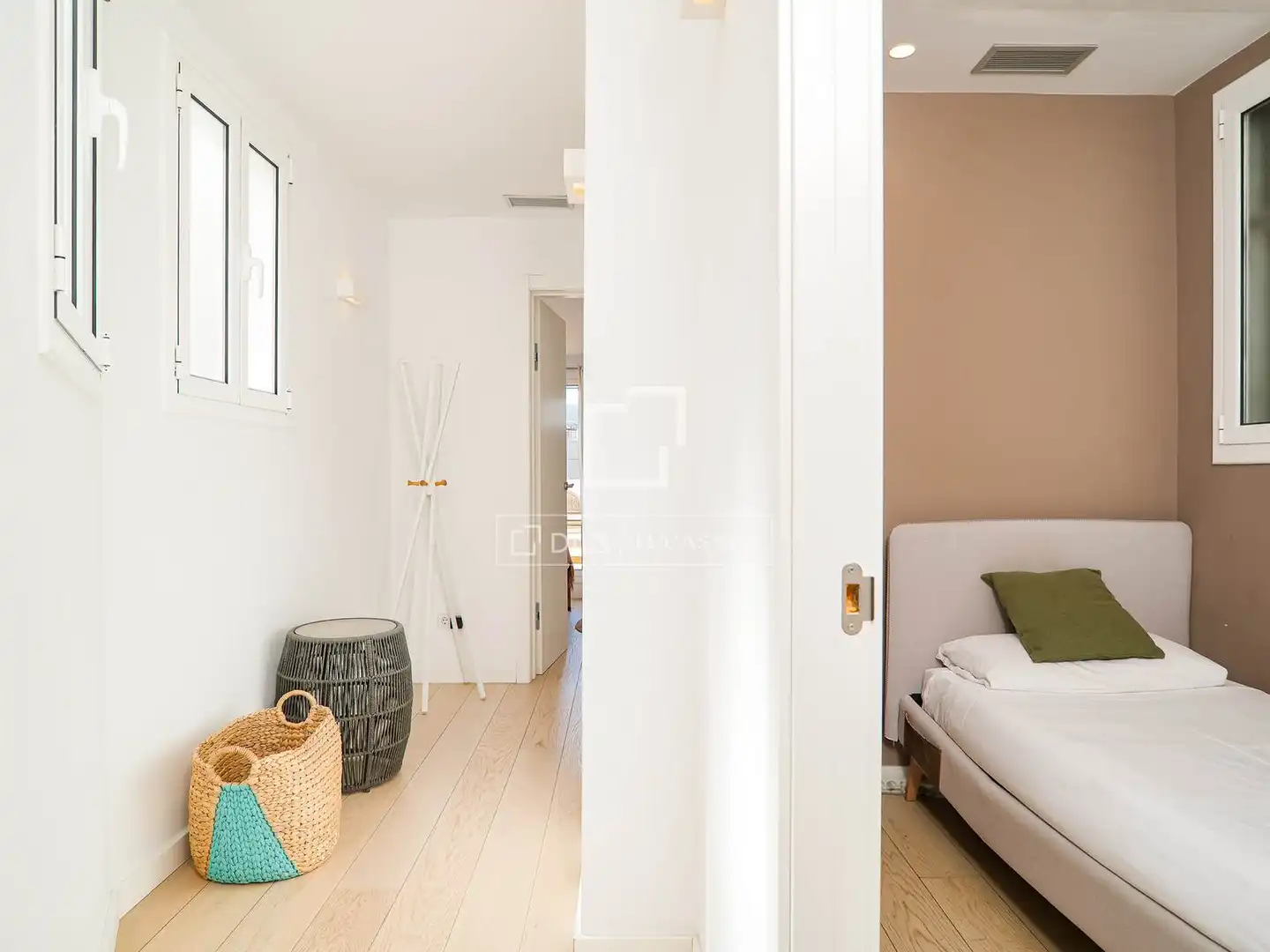 Habitación de Ático en venta en Barcelona con Aire acondicionado, Calefacción y Terraza