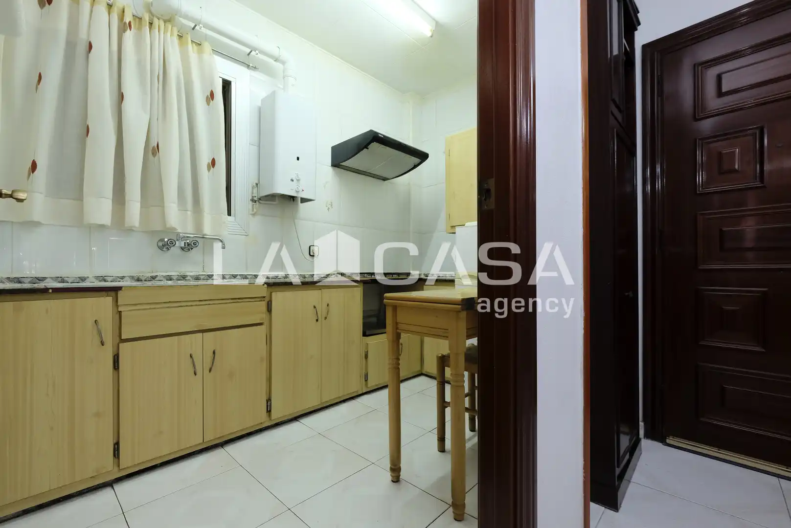 Bajo en venta en Carrer de Cartellà, imagen 8