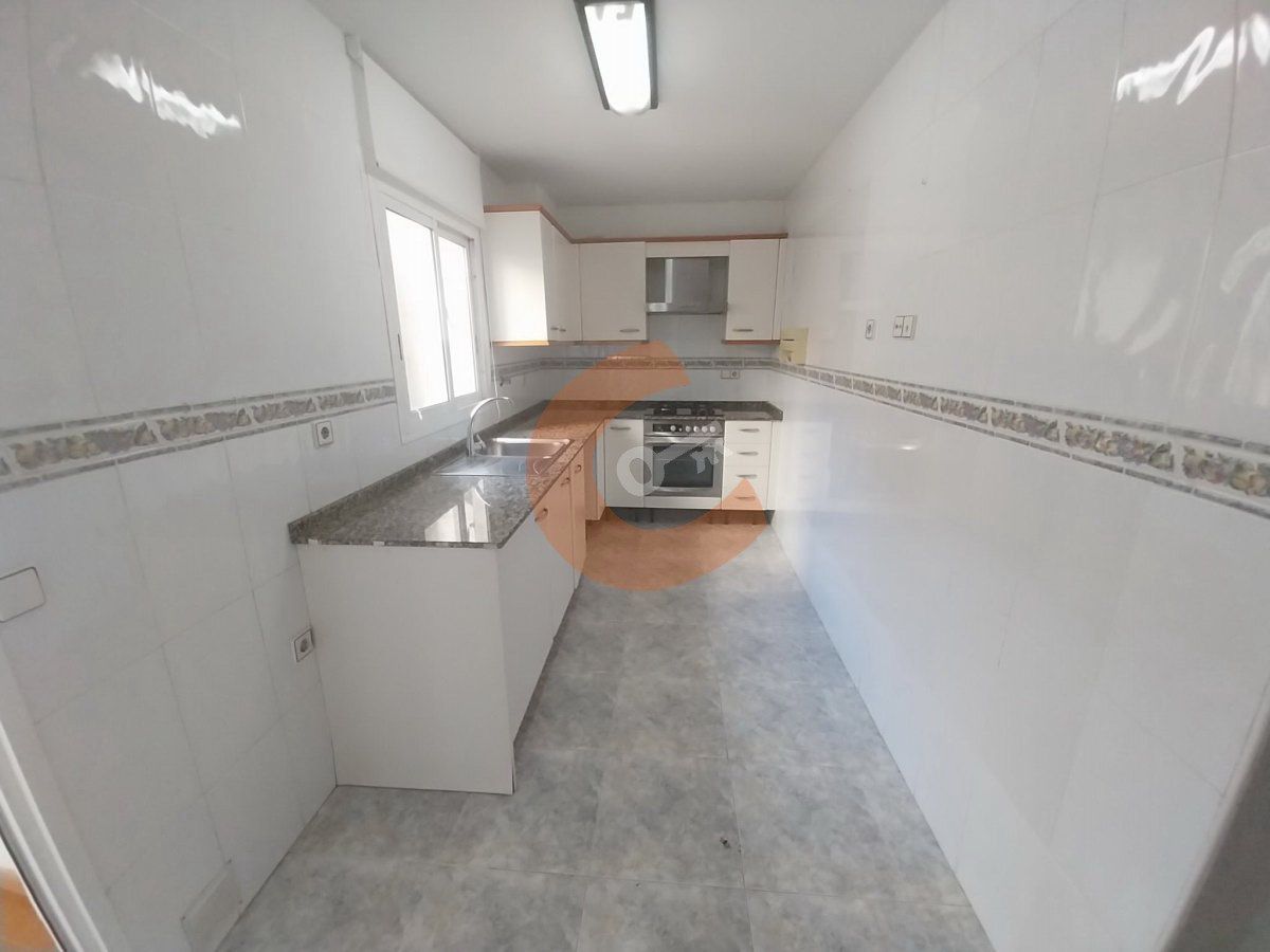 Kitchen of Flat for sale in El Vendrell  with Heating and Balcony