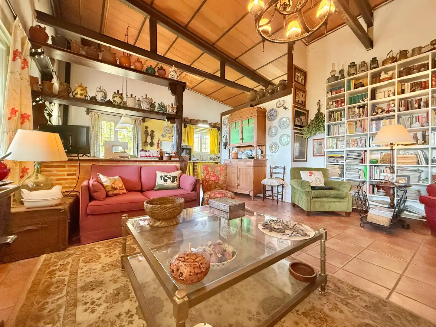 Sala de estar de Finca rústica en venta en Piedralaves con Jardín privado, Terraza y Trastero
