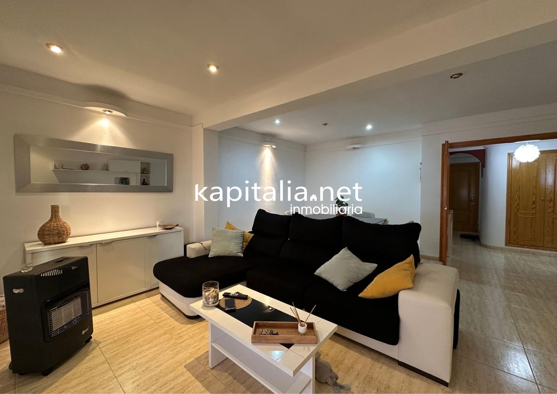 Living room of Flat for sale in Ontinyent  with Air Conditioner, Storage room and Balcony