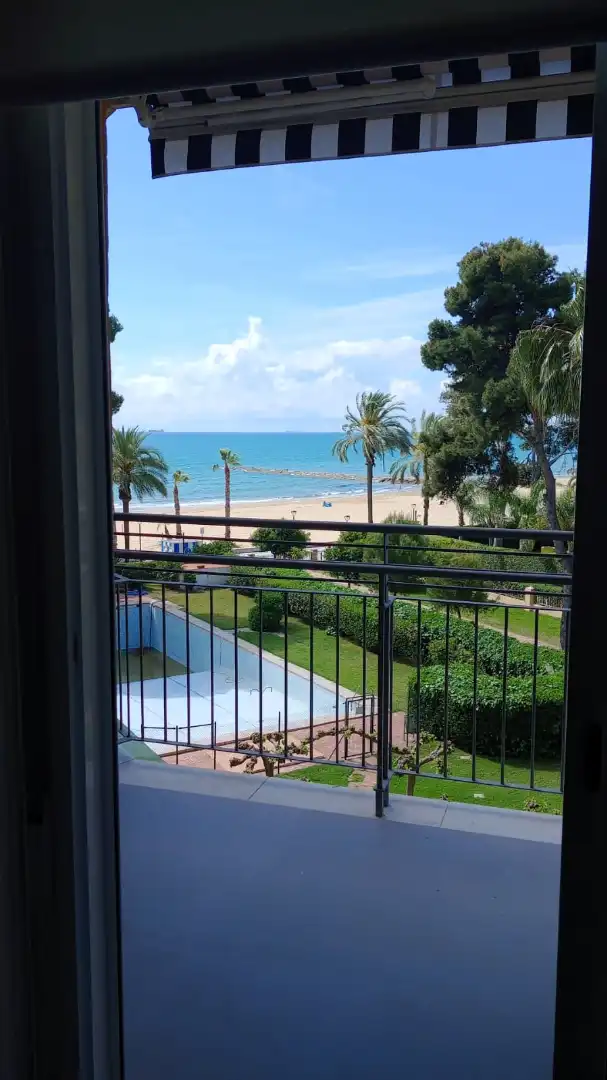 Piscina de Apartament de lloguer en Benicasim / Benicàssim amb Aire condicionat, Calefacció i Jardí privat
