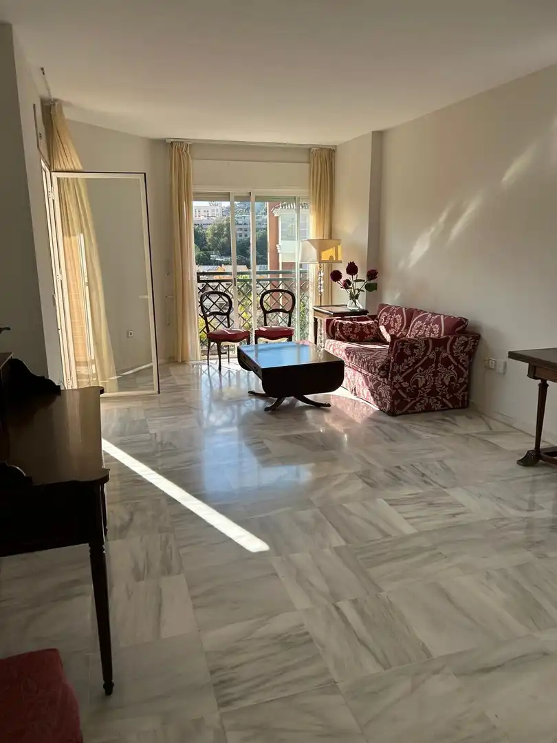 Sala d'estar de Pis de lloguer en Málaga amb Aire condicionat, Terrassa i Piscina comunitària