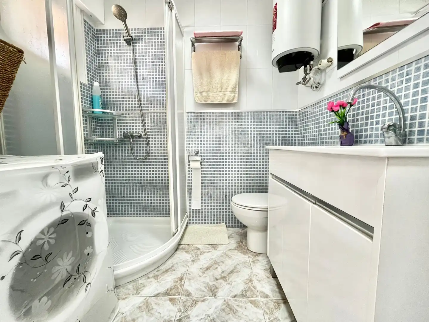 Baño de Apartamento de alquiler en Orihuela con Calefacción, Amueblado y Lavadora
