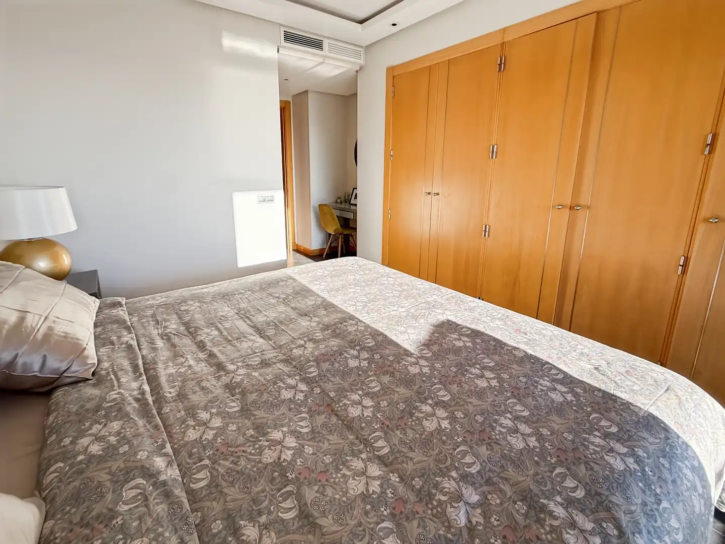 Bedroom of Flat for sale in Benalmádena  with Air Conditioner, Furnished and Oven