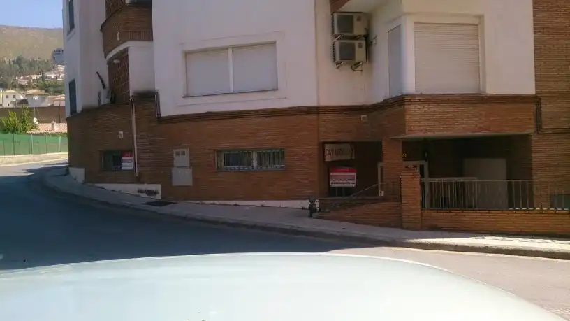Local comercial en venta en Cenes de la Vega, imagen 2