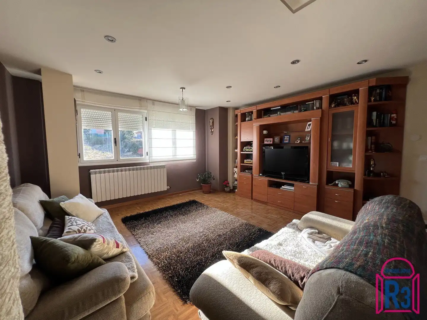 Living room of Duplexes for sale in Villaquilambre  with Heating, Terrace and Storage room