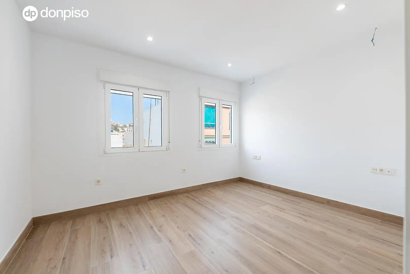 Habitación de Piso en venta en Málaga con Aire acondicionado y Calefacción