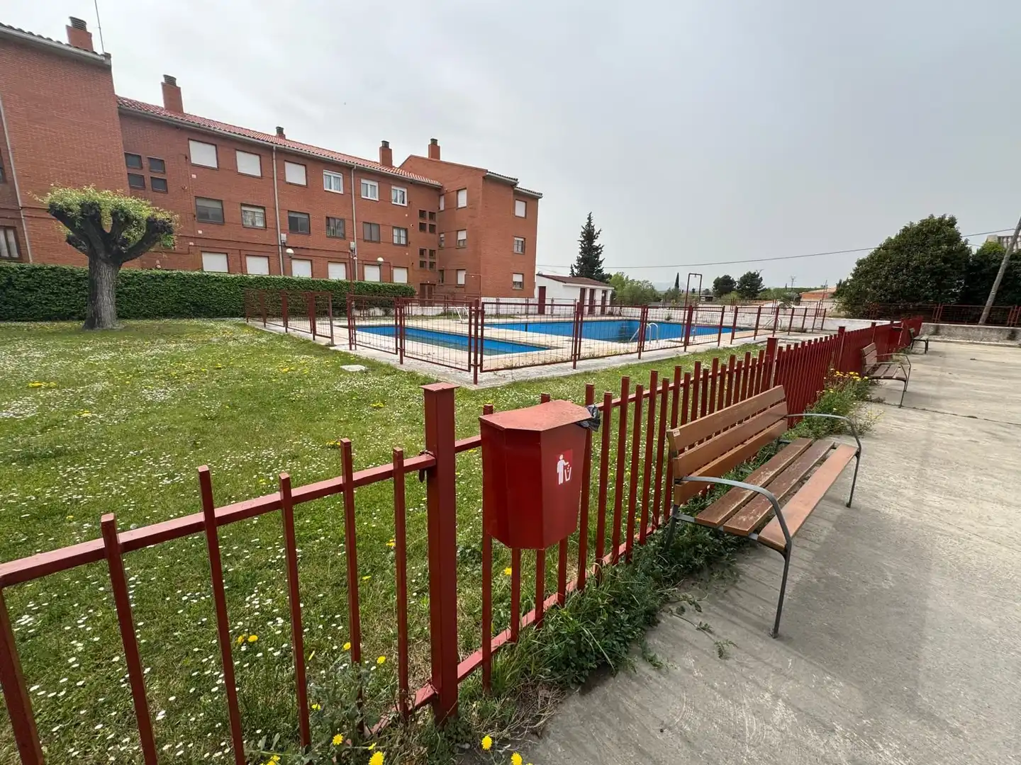 Piscina de Piso en venta en Borja con Aire acondicionado, Calefacción y Terraza