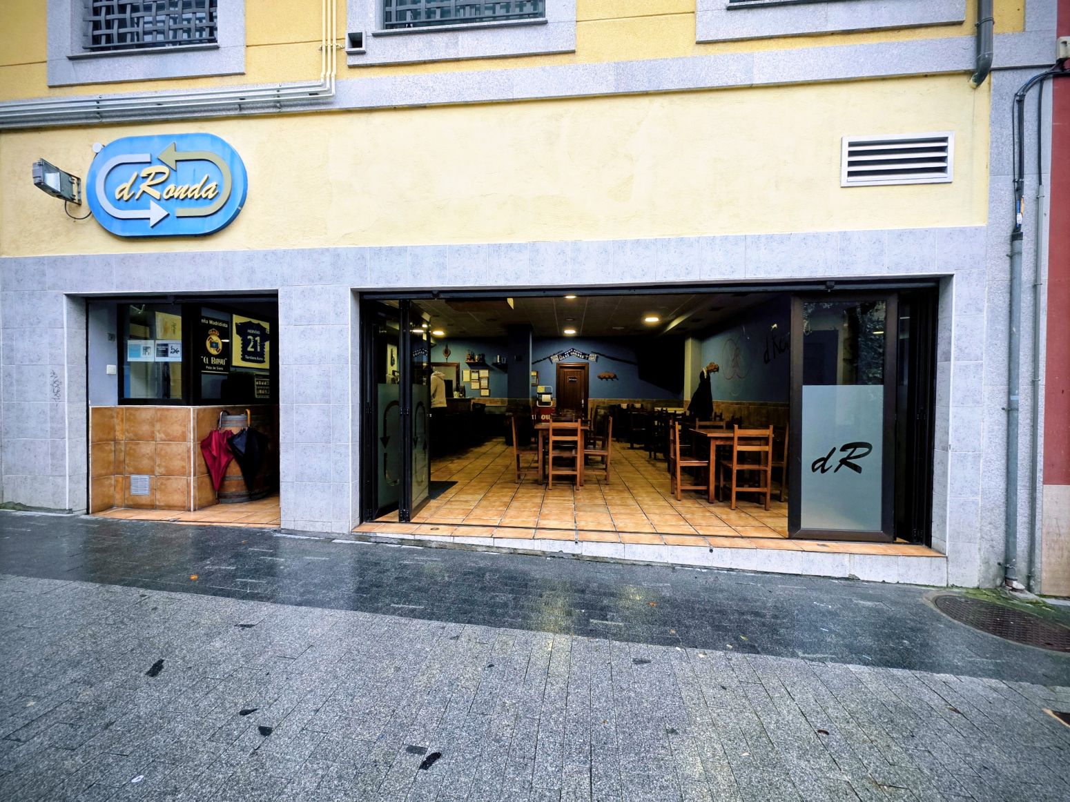 Premises for sale in Siero