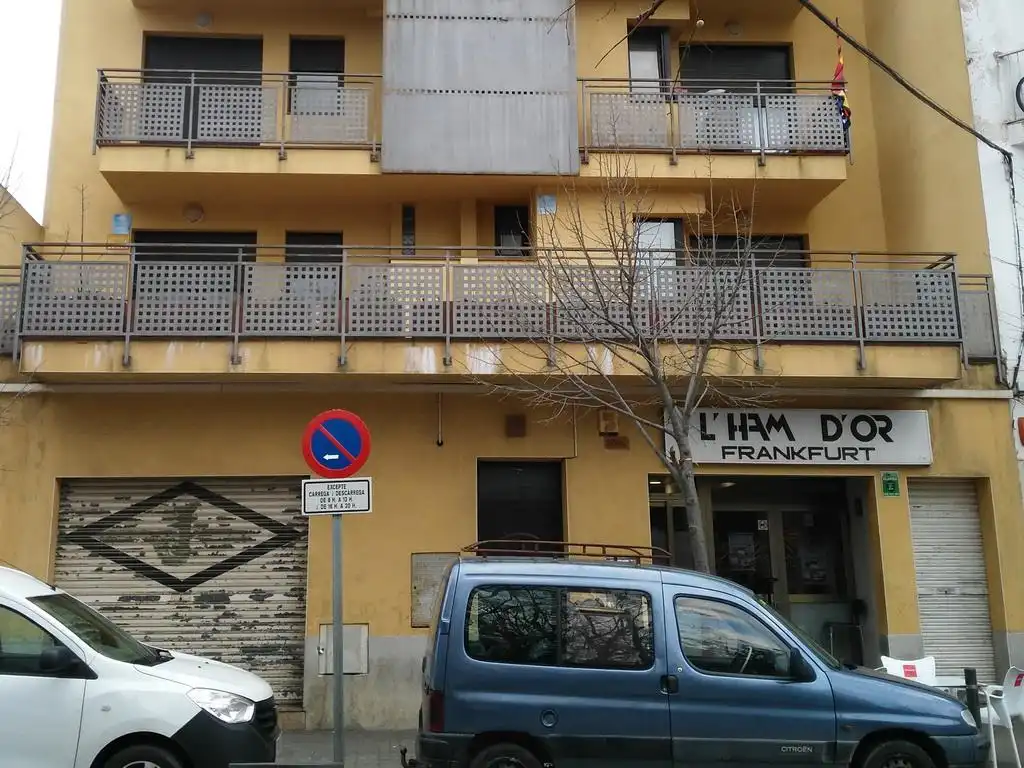Vista exterior de Piso en venta en Figueres