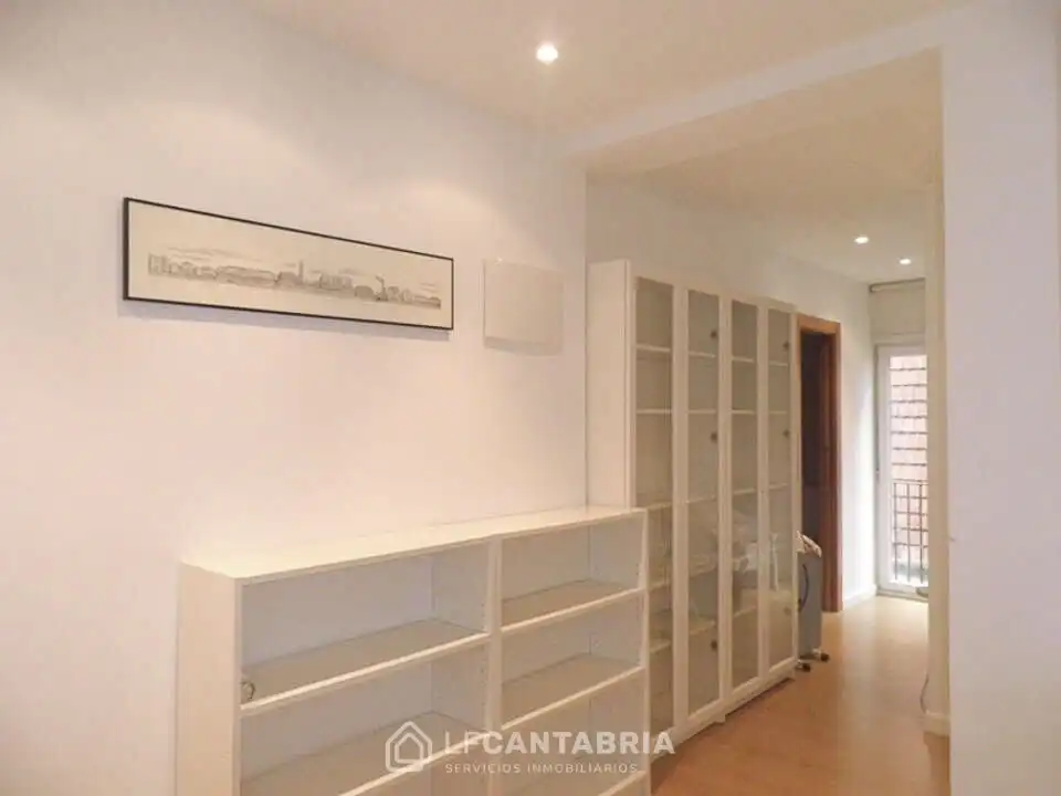 Apartamento en venta en Santander con Calefacción