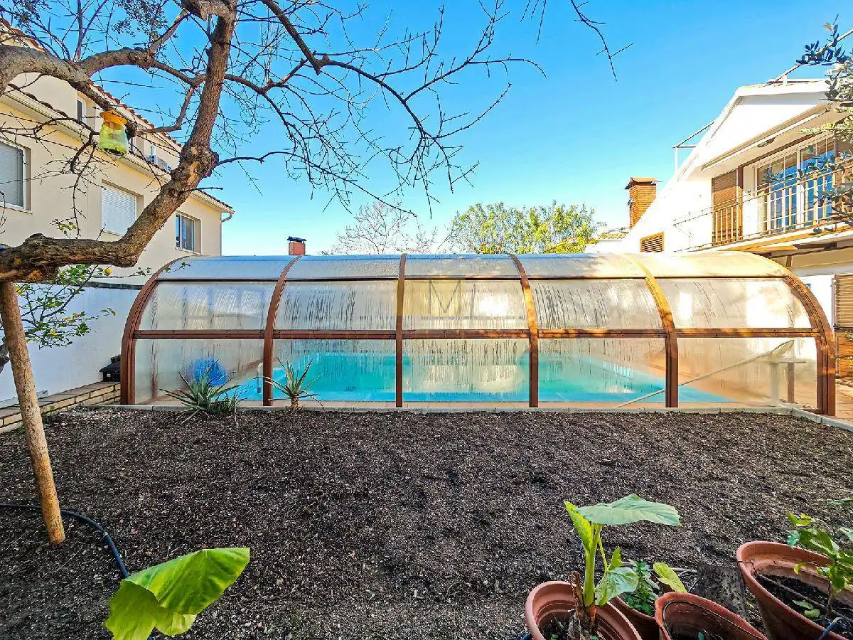 Swimming pool of Houses for sale in Sant Pere de Ribes  with Air Conditioner, Heating and Private garden