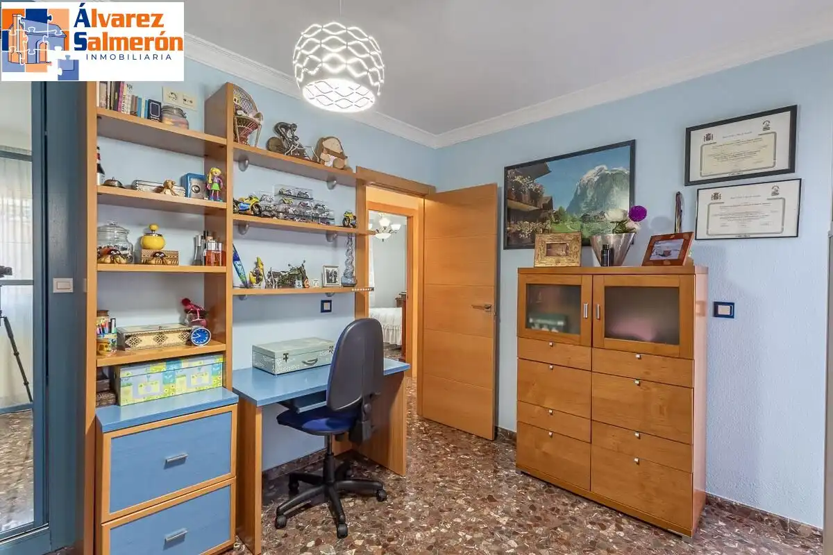 Bedroom of Houses for sale in Granada  with Air Conditioner, Heating and Terrace