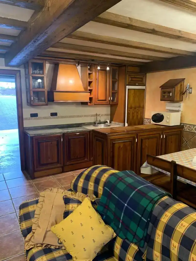 Cuina de Casa adosada en venda en Clavijo amb Jardí privat, Traster i Piscina