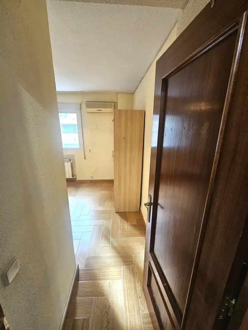 Habitación de Piso en venta en Madrid con Aire acondicionado y Calefacción