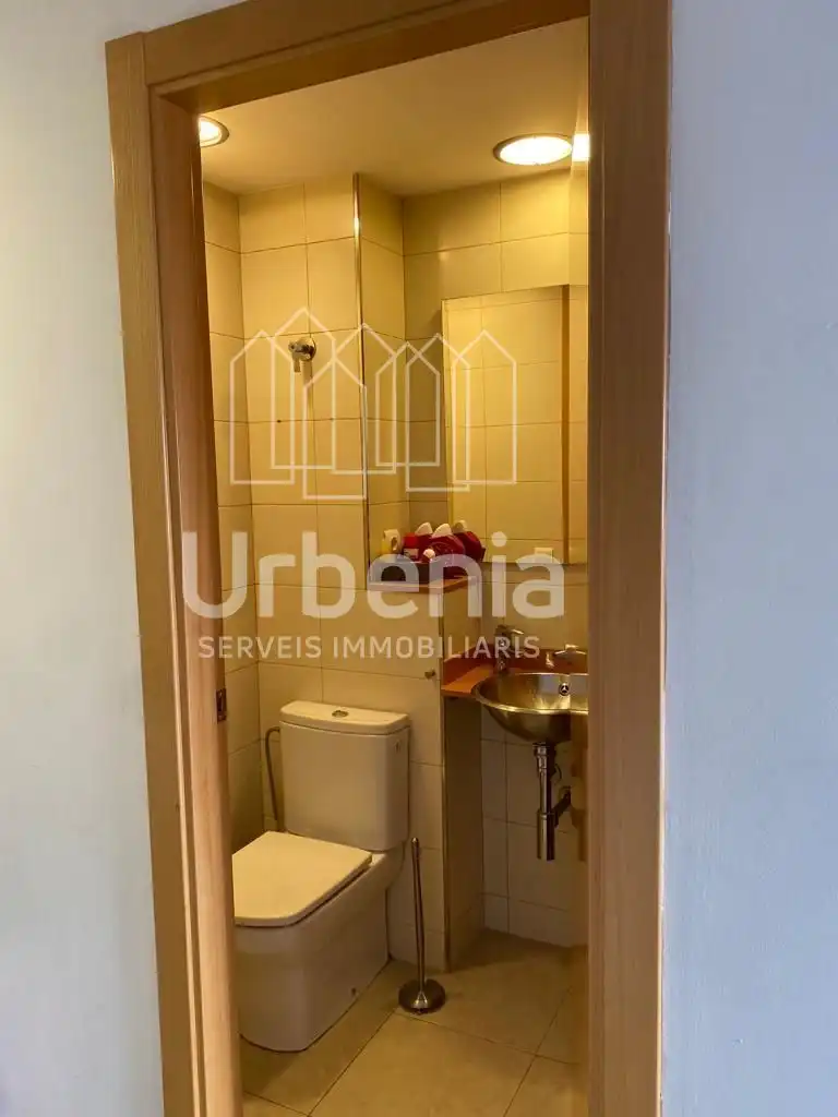 Bathroom of Flat for sale in Mataró  with Air Conditioner, Heating and Terrace