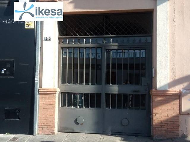Local comercial en Venta en Gines