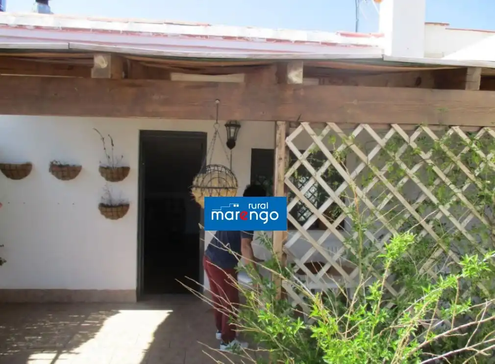 Dachboden zum Verkauf in Bejís mit Heizung, Privatgarten und Terrasse