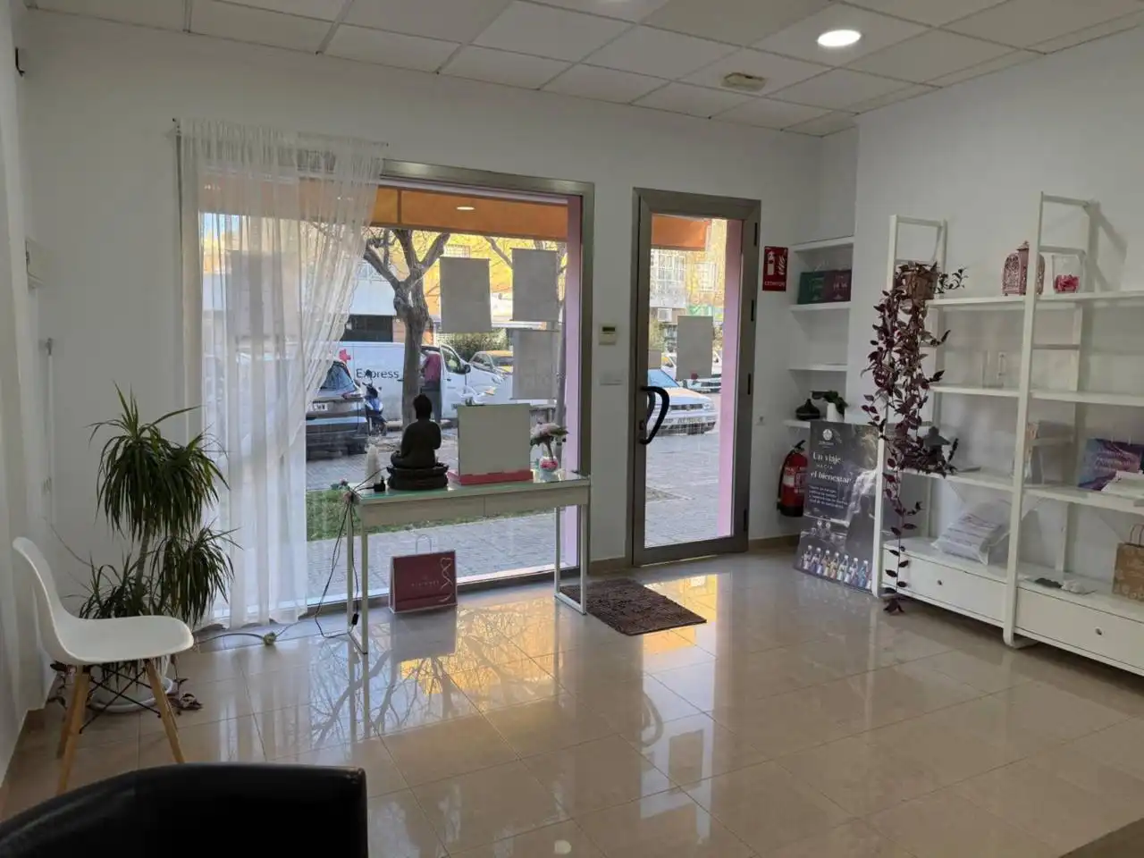Commercial properties for rent in El Puerto de Santa María  with Air Conditioner and Alarm