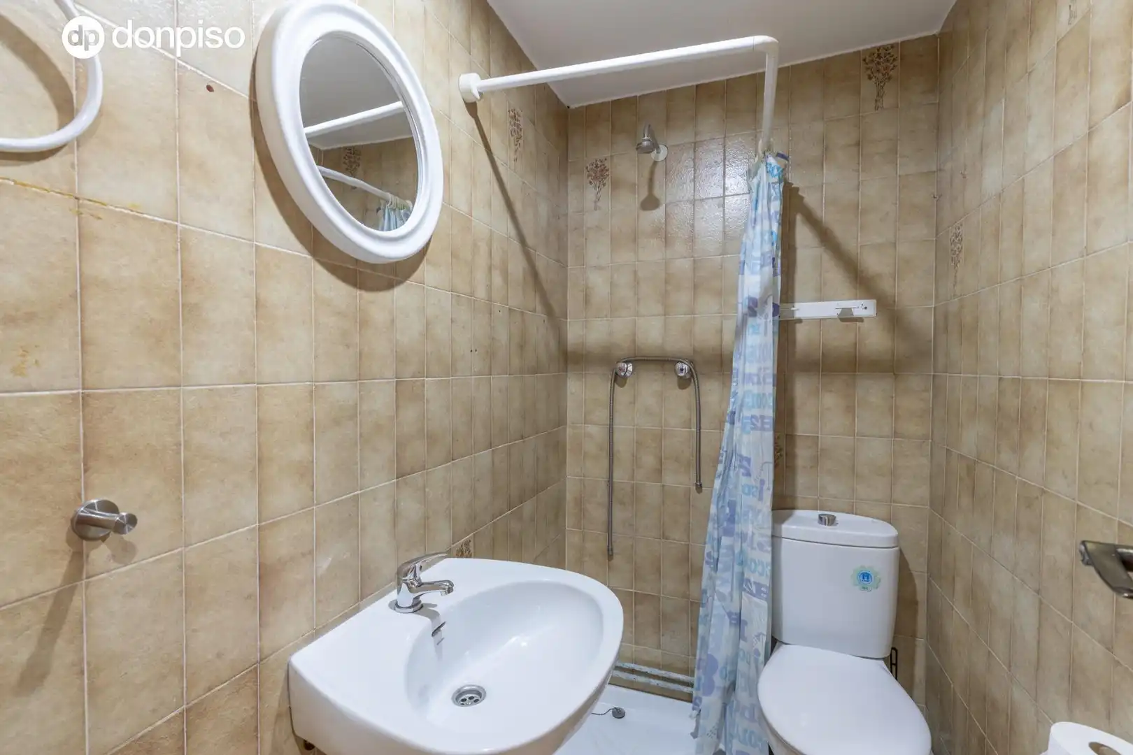Baño de Piso en venta en Granada con Aire acondicionado