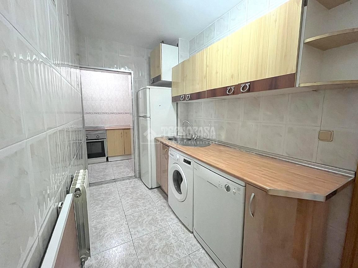 Cuina de Pis en venda en Leganés amb Calefacció, Parquet i Terrassa