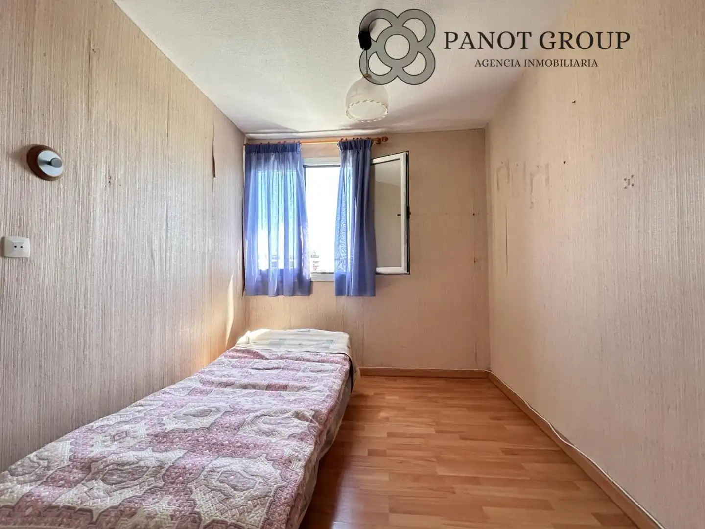 Habitación de Piso en venta en Barcelona con Aire acondicionado y Balcón