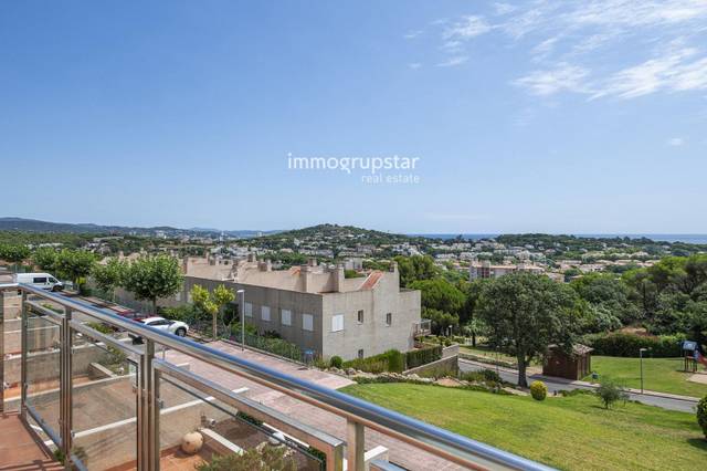 Casa adosada en Venta en Manel Carrasco Formiguera en Sant Pol