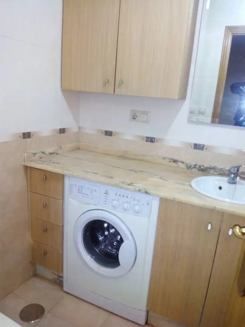 Küche von Wohnung zur Miete in Ourense Capital  mit Heizung, Abstellraum und Möbliert