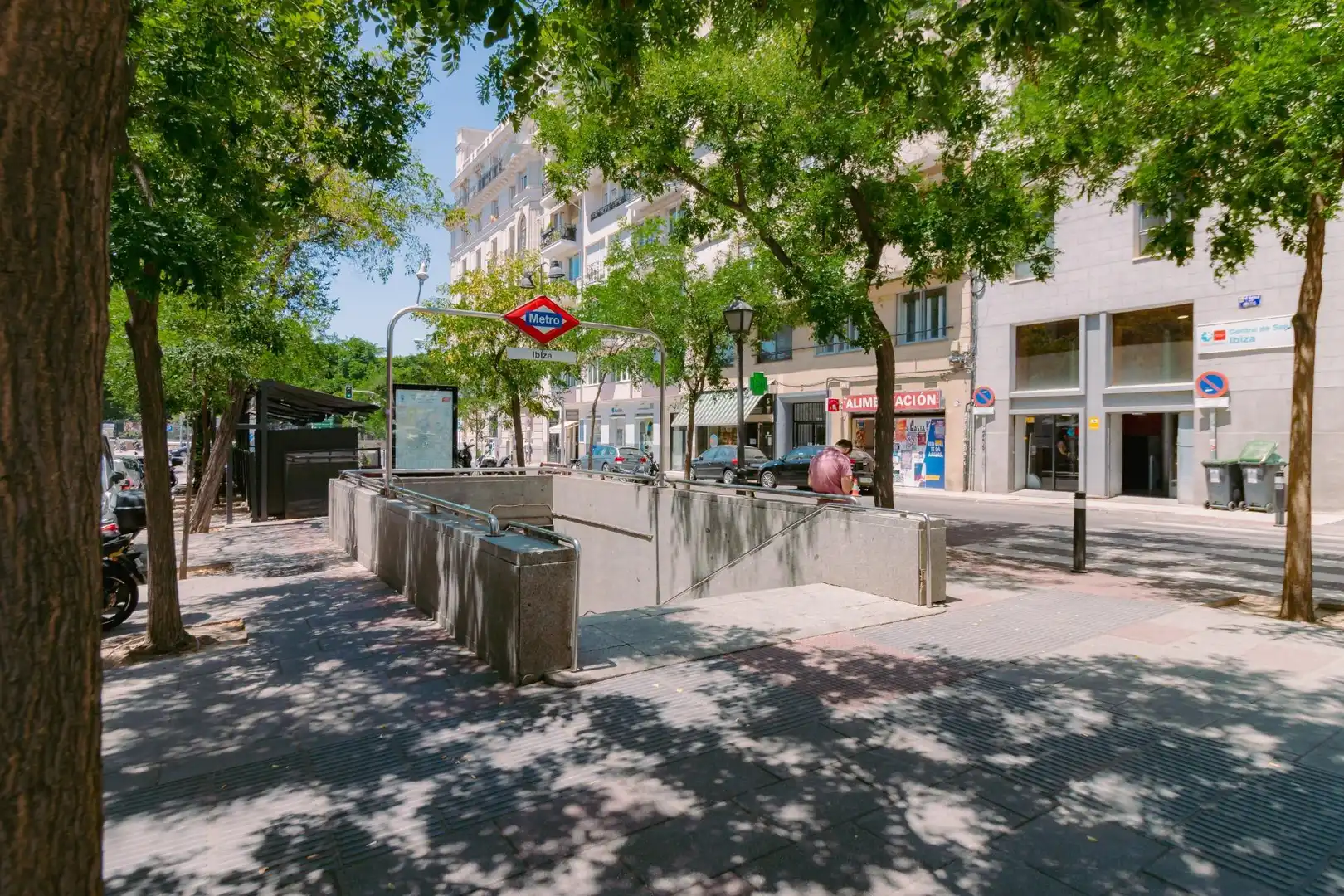 Exterior view of Flat for sale in Madrid  with Heating and Furnished