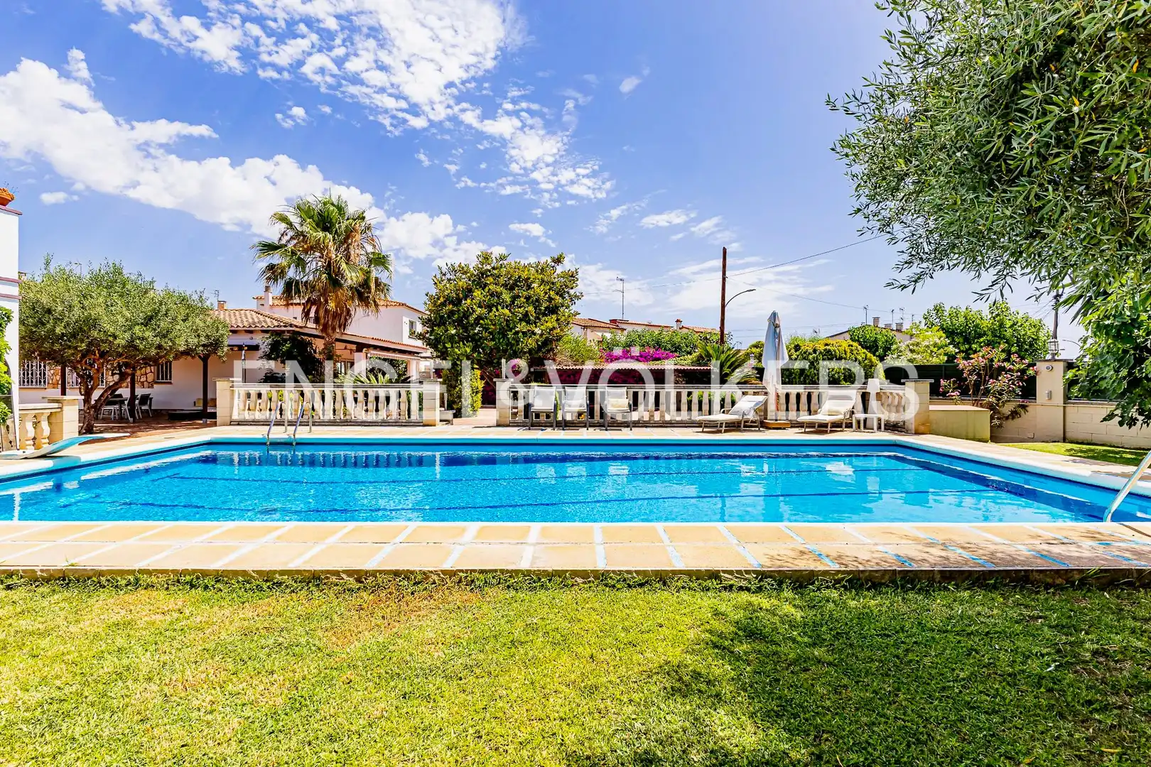 Piscina de Casa o xalet en venda en Torredembarra amb Aire condicionat, Calefacció i Jardí privat