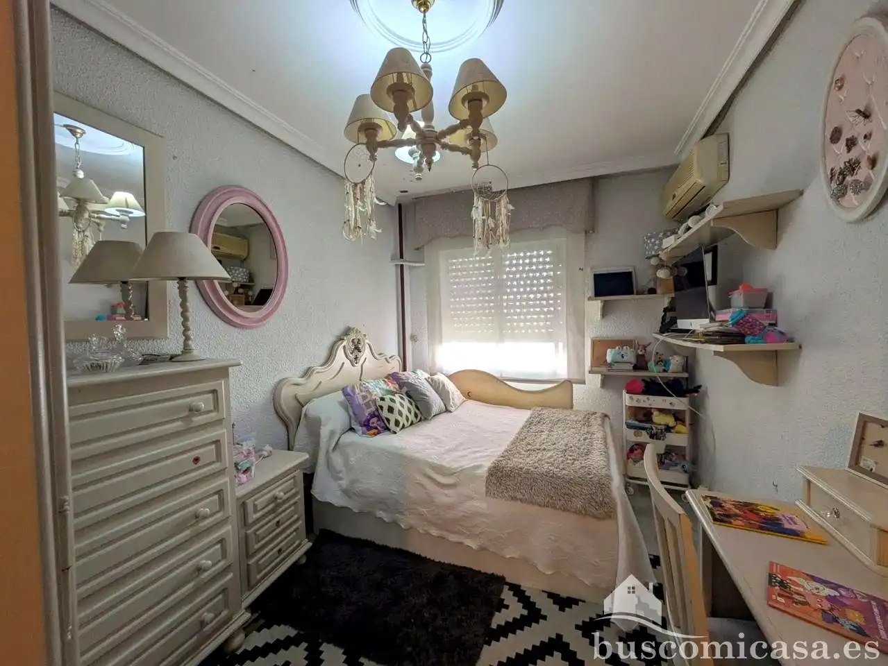 Habitación de Piso en venta en Linares con Aire acondicionado y Balcón