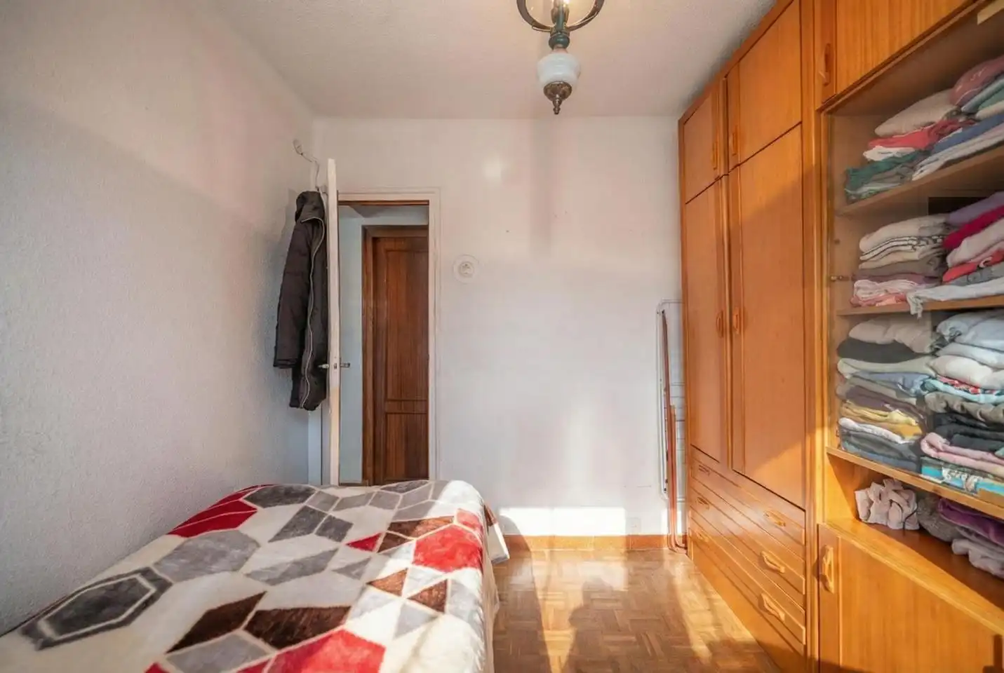 Dormitori de Planta baixa en venda en Ávila amb Calefacció i Parquet